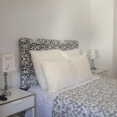 Hostal Montilla Sotogrande Torreguadiaro Dış mekan fotoğraf