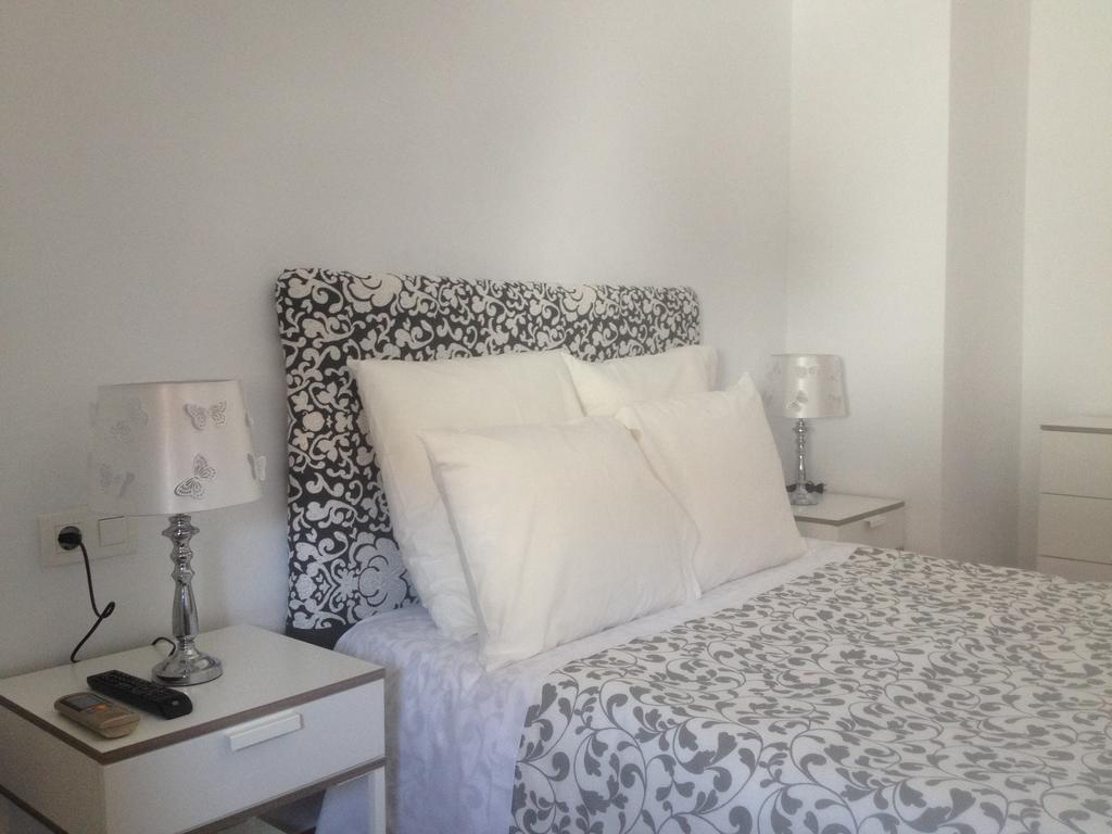 Hostal Montilla Sotogrande Torreguadiaro Dış mekan fotoğraf