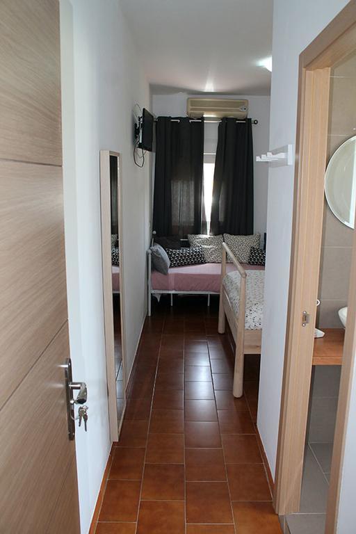 Hostal Montilla Sotogrande Torreguadiaro Dış mekan fotoğraf